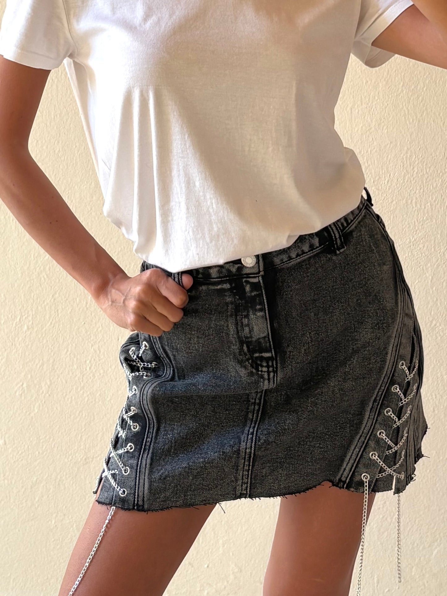 MINIGONNA IN DENIM STRINGATA
