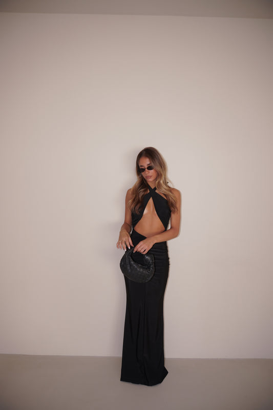 ABITI LUNGO CON COPPE PREFORMATE E CUT-OUT