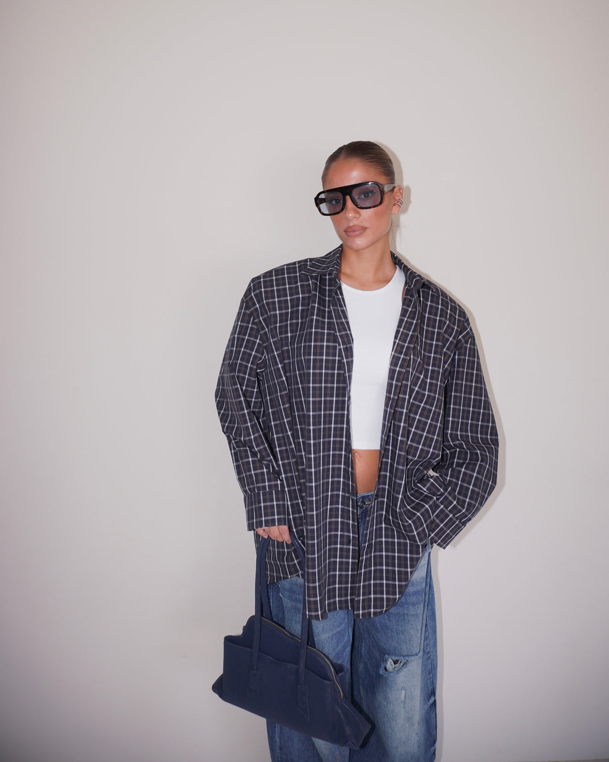 CAMICIA CON SPALLINE IMBOTTITE