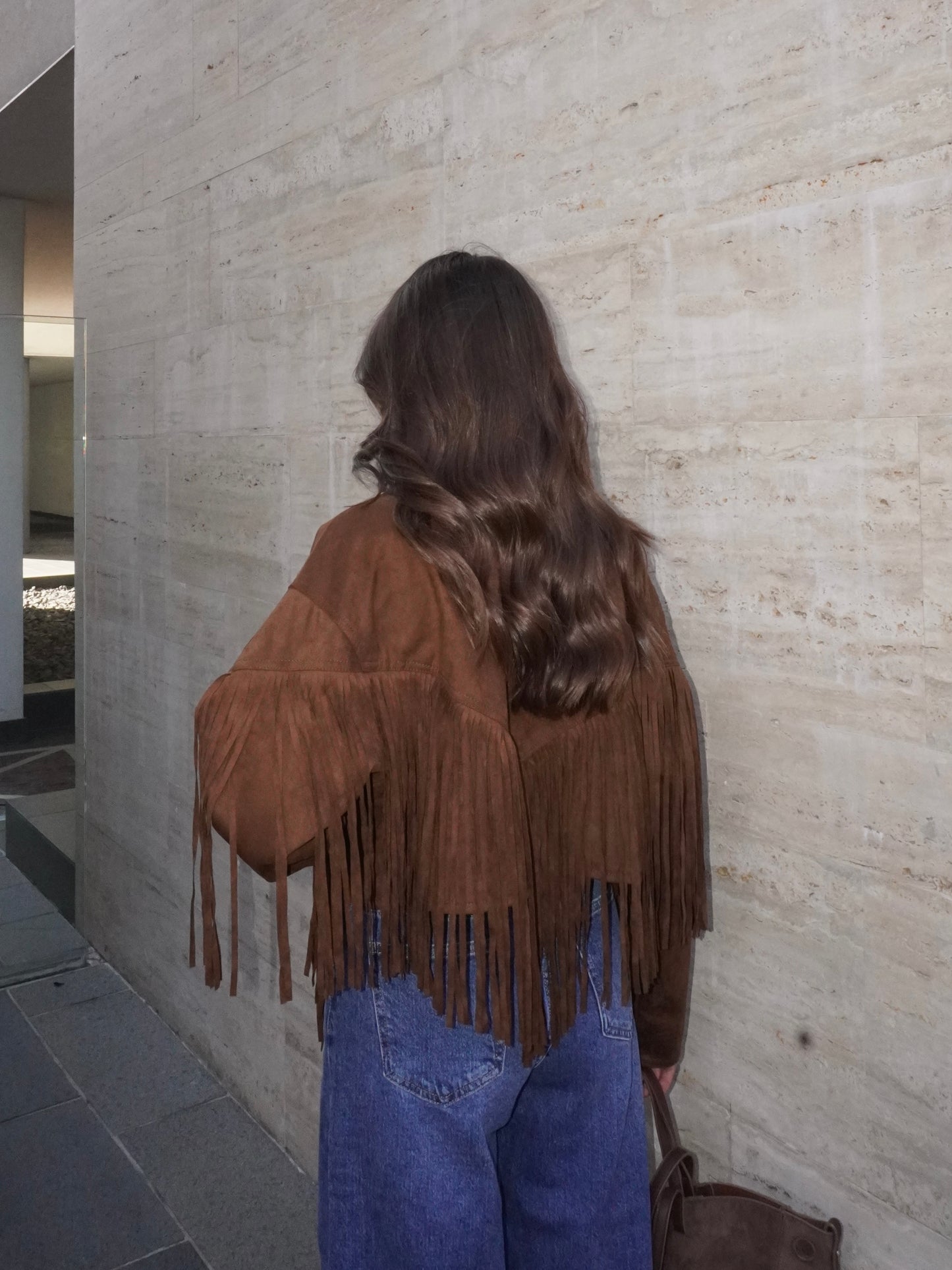 CHIODO IN SIMIL CAMOSCIO CON FRANGE