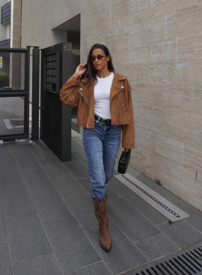 BIKER STRINGATO IN SIMIL CAMOSCIO