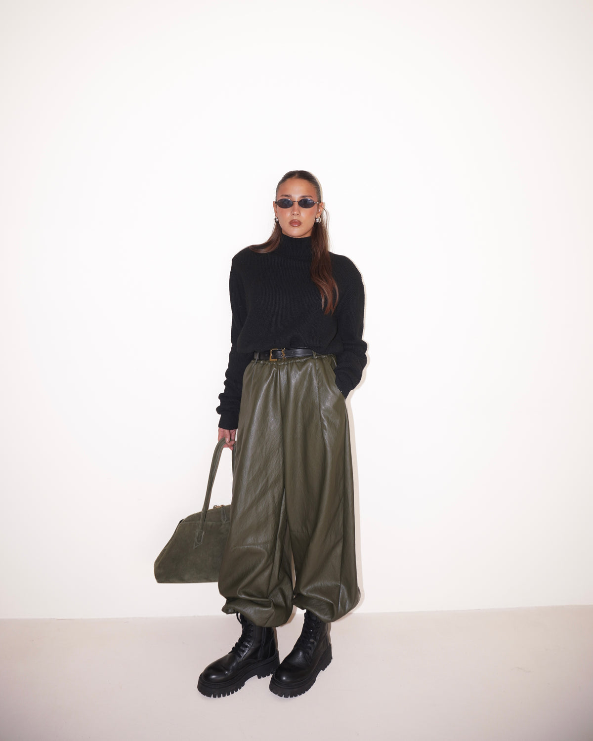 PANTALONE IN ECOPELLE CON COULISSE