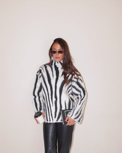 MAGLIONE COLLO ALTO ZEBRATO
