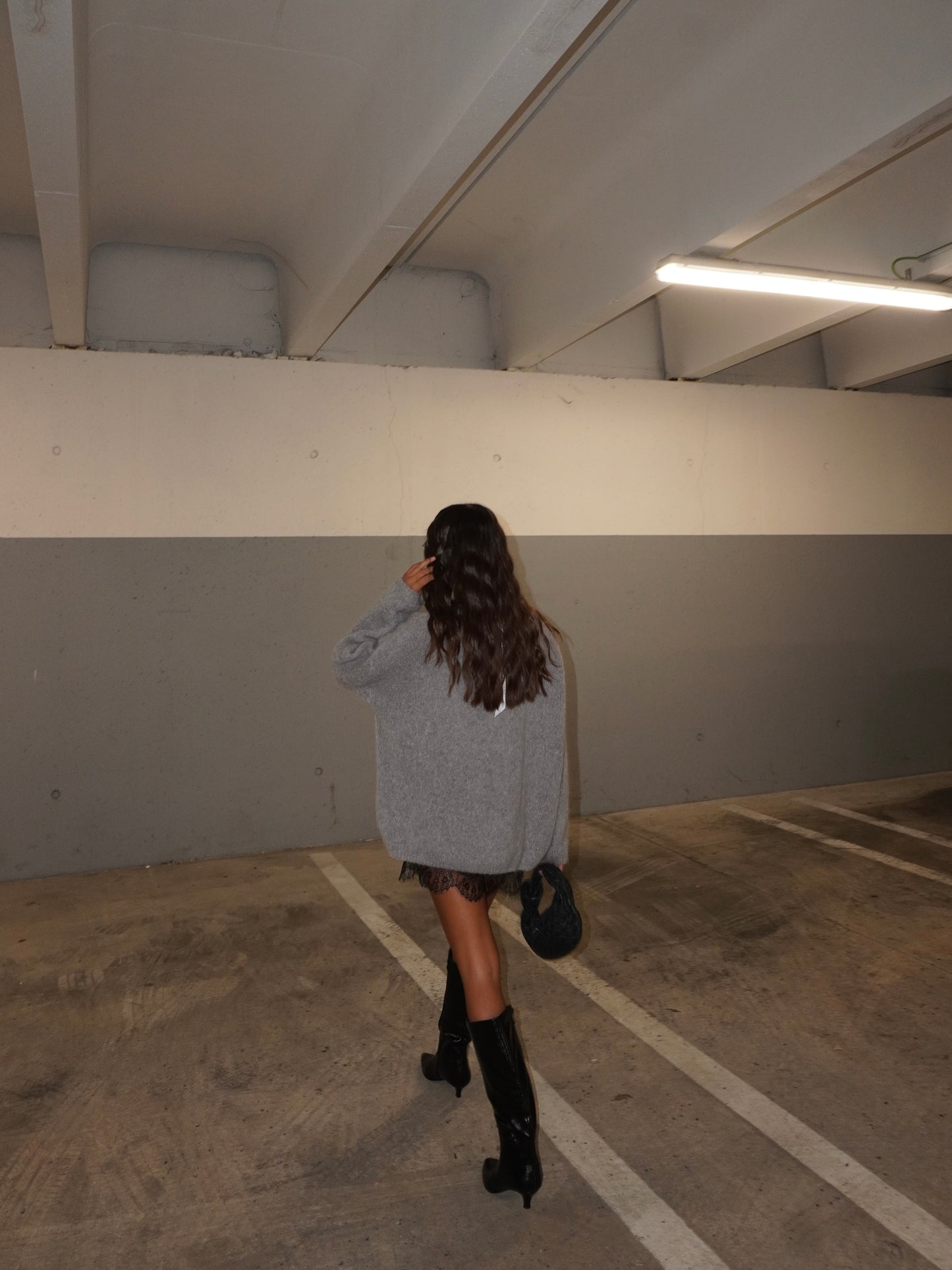 MAGLIONE CON FIOCCO IN LANA MOHAIR