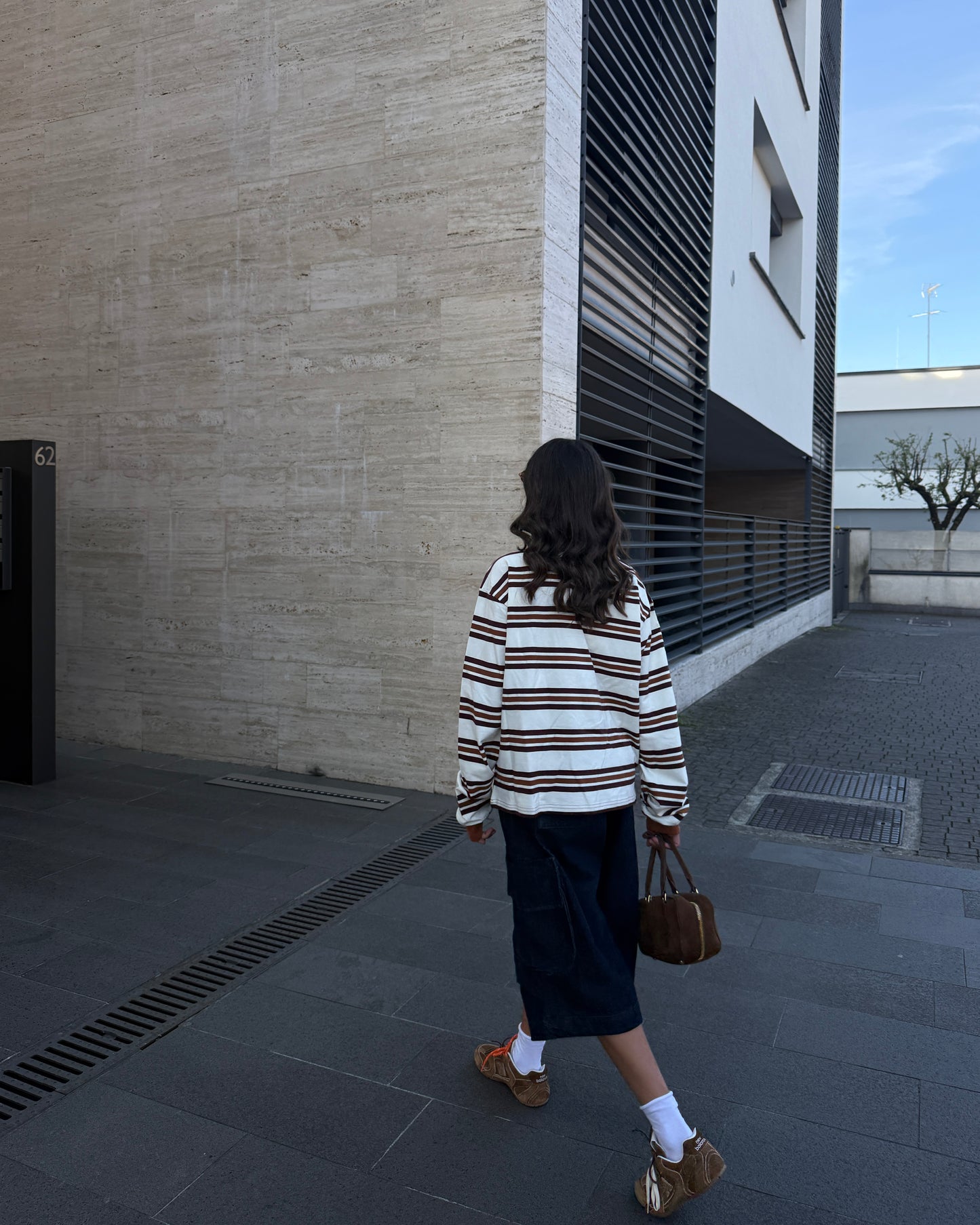 BERMUDA IN DENIM CON TASCHE