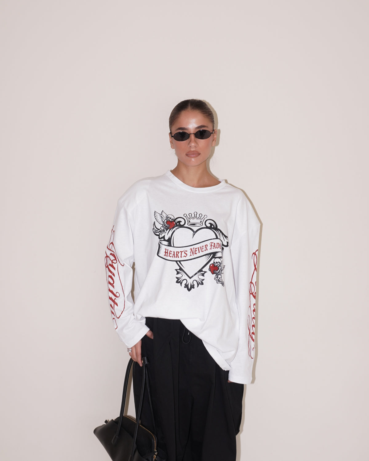 T-SHIRT HEARTS NEVER