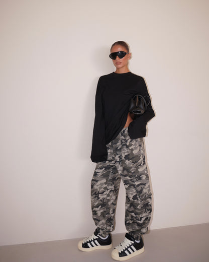 PANTALONI DENIM CARGO CON TASCHE