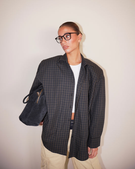 CAMICIA CON SPALLINE IMBOTTITE