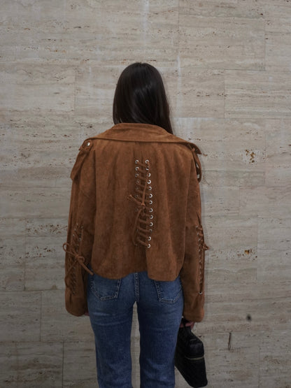 BIKER STRINGATO IN SIMIL CAMOSCIO