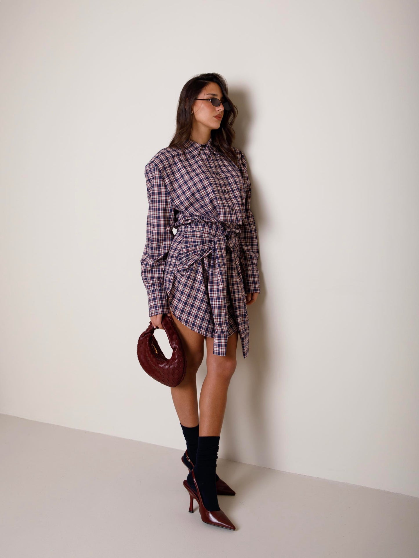 CAMICIA CON SPALLE IMBOTTITE LUMINA