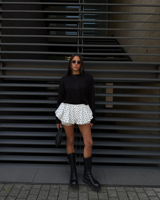 MAGLIA OVER CON BOTTONI E SPALLE IMBOTTITE