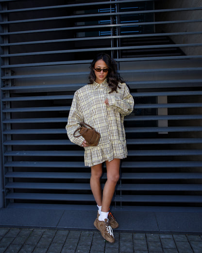 ABITO CAMICIA CON SPALLE IMBOTTITE