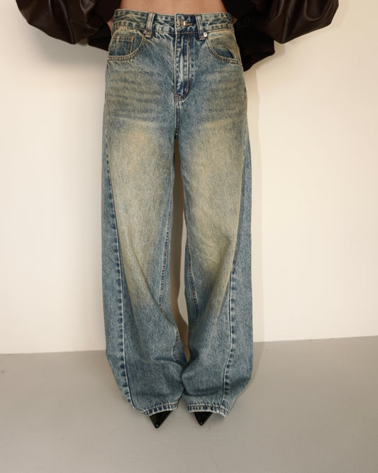 JEANS STRAIGHT CON TASCHE IN ECOPELLE