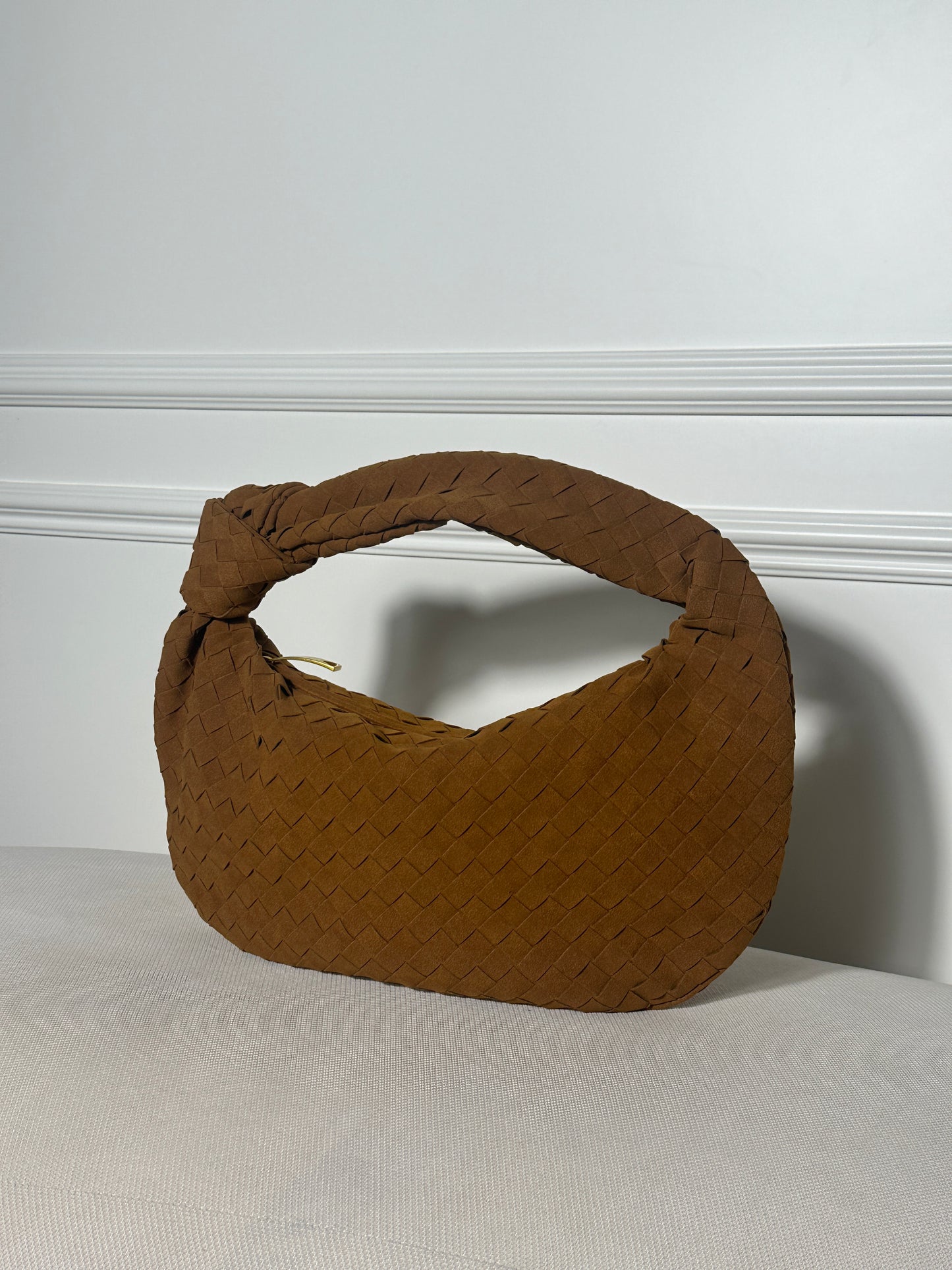 MAXI BAG CON NODO SUEDE