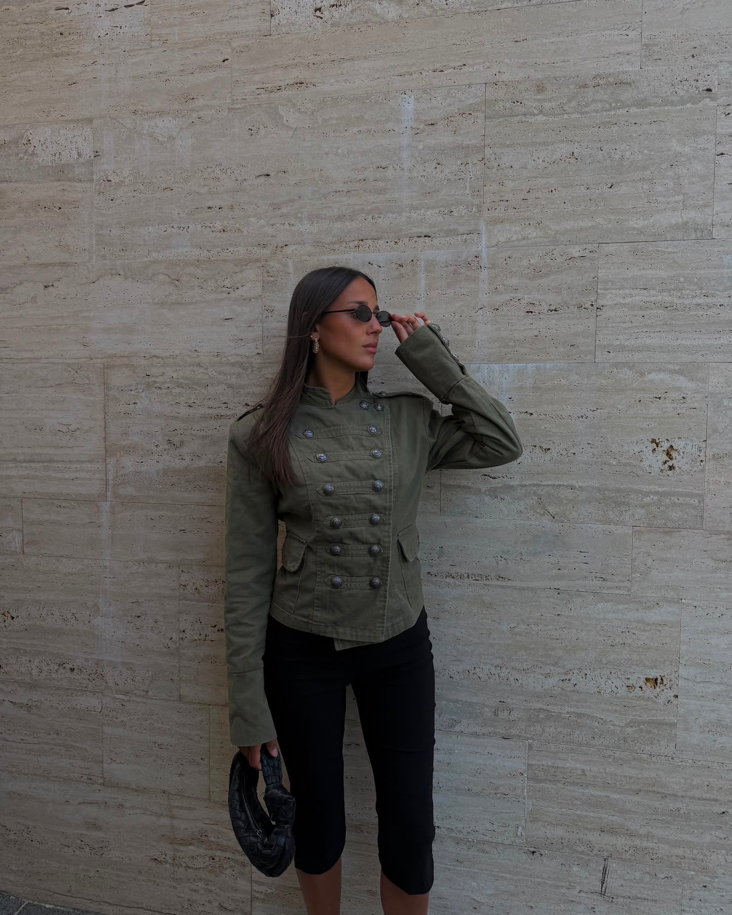 GIACCA STRINGATA IN DENIM CON BOTTONI
