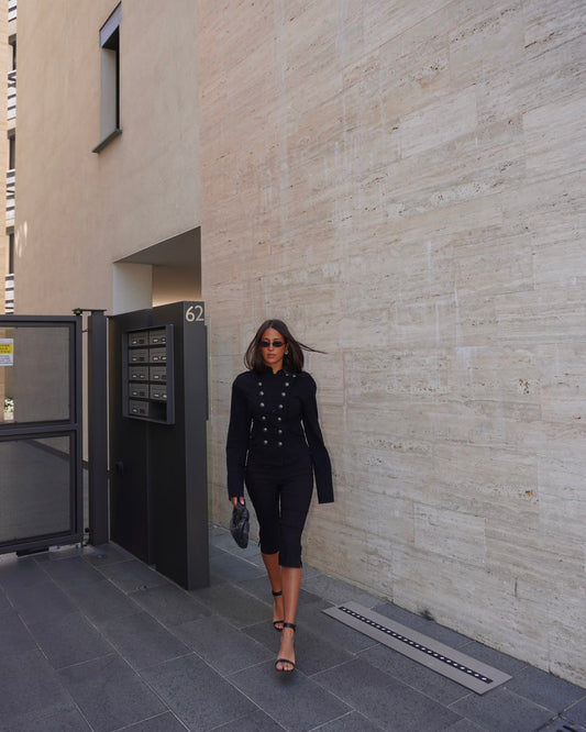 GIACCA STRINGATA IN DENIM CON BOTTONI